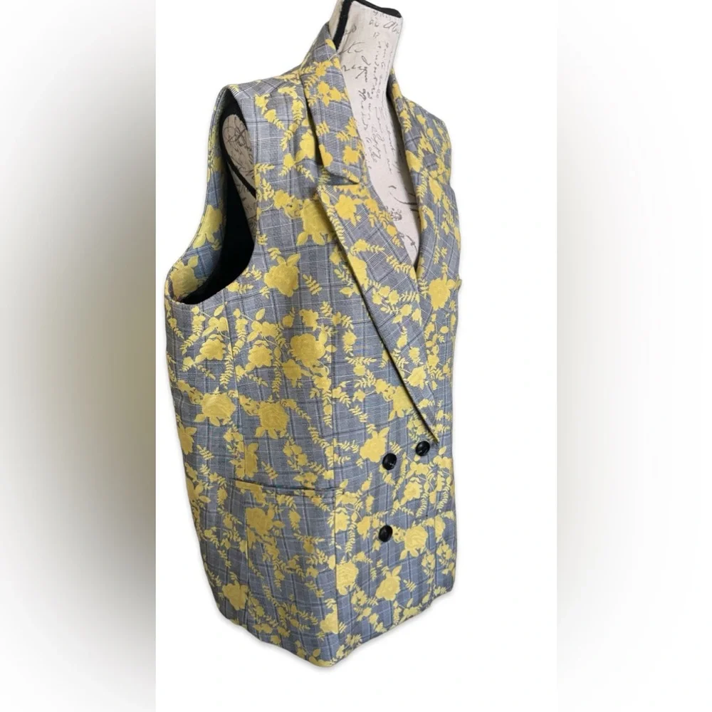 Hutch Vest - Picture 5 of 7